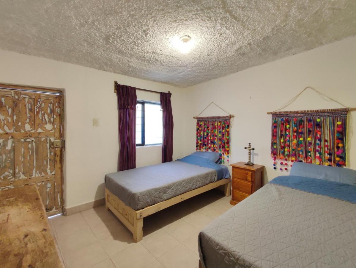 Hostal Ikal San Cristobal de las Casas Bilik gambar